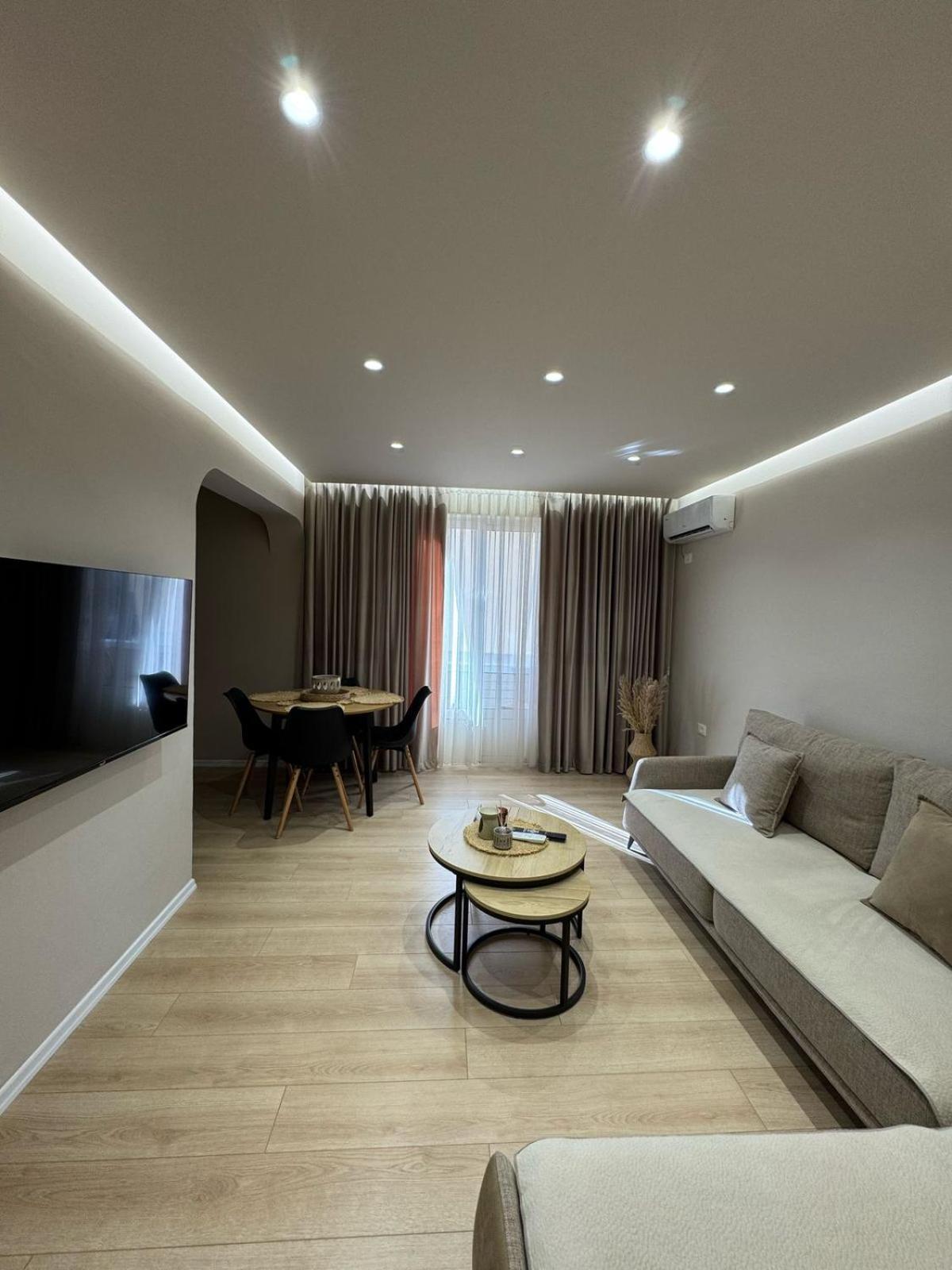Ajza Apartament Tirana