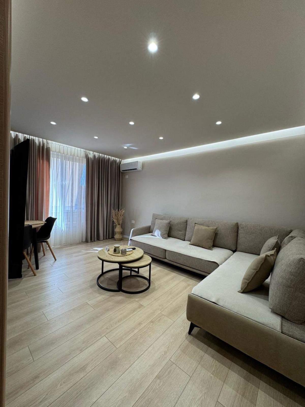 Apartament Ajza Tirana