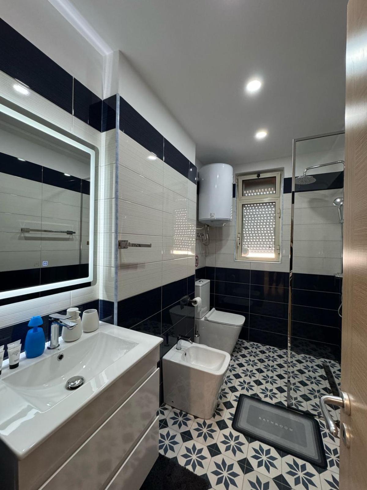Ajza Apartament Tirana